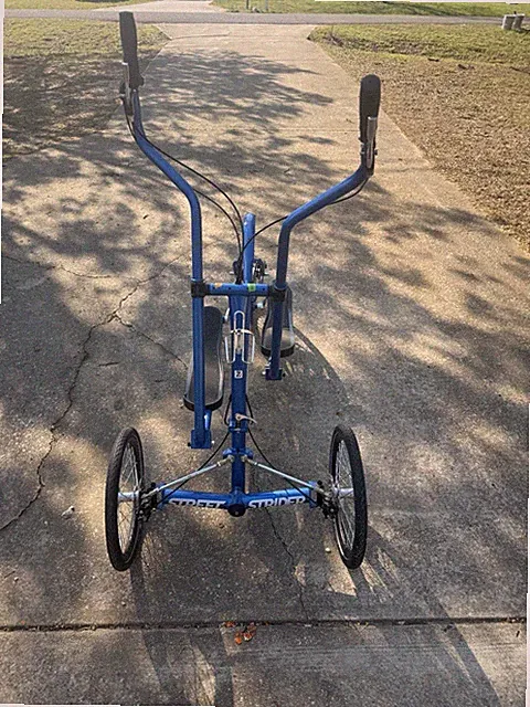StreetStrider 7i Blue 7-Speed elliptical Adult Caliper Brakes stationary indoor